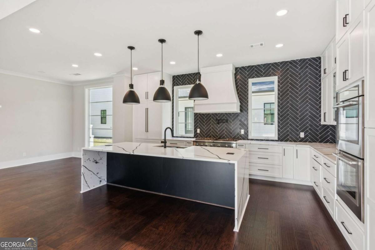 Akunna Court - Residential Lease