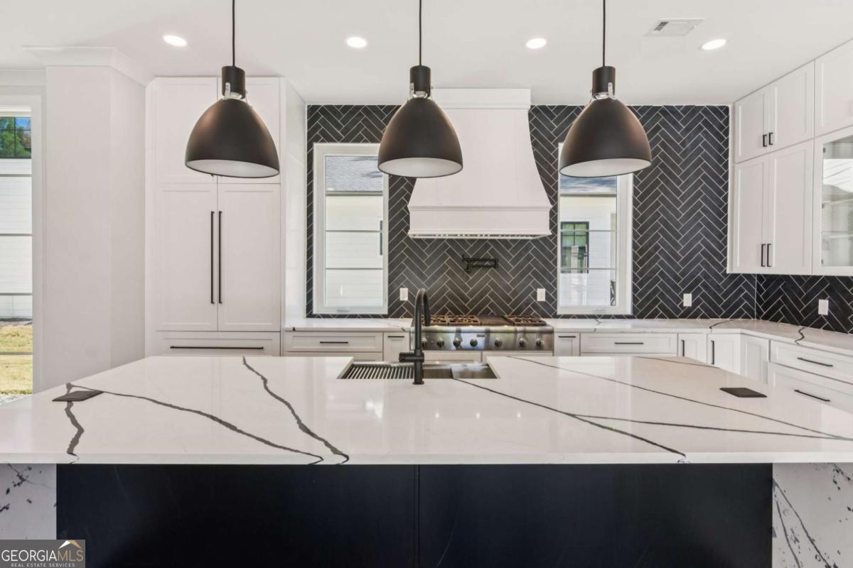 Akunna Court - Residential Lease