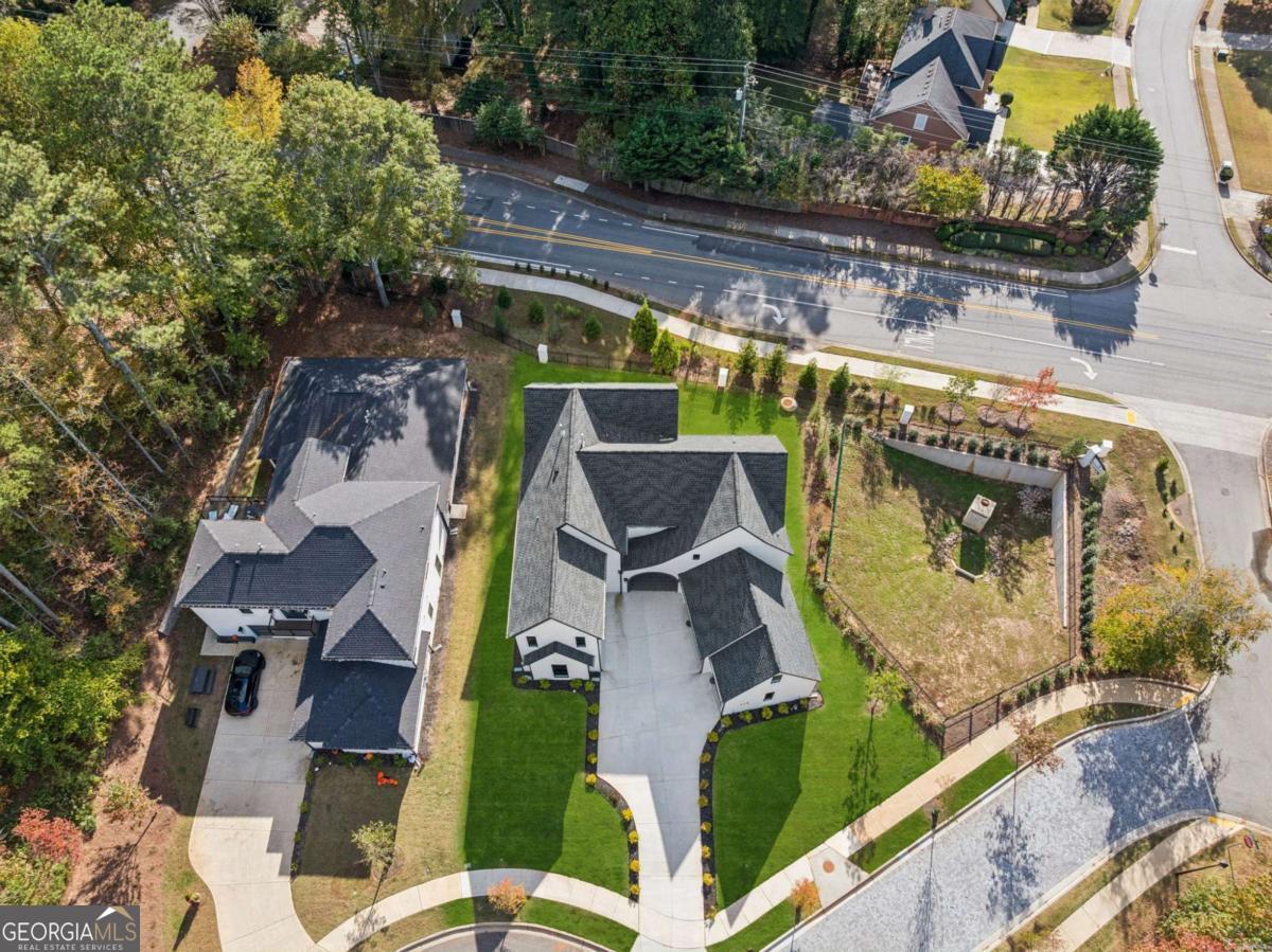 Akunna Court - Residential Lease