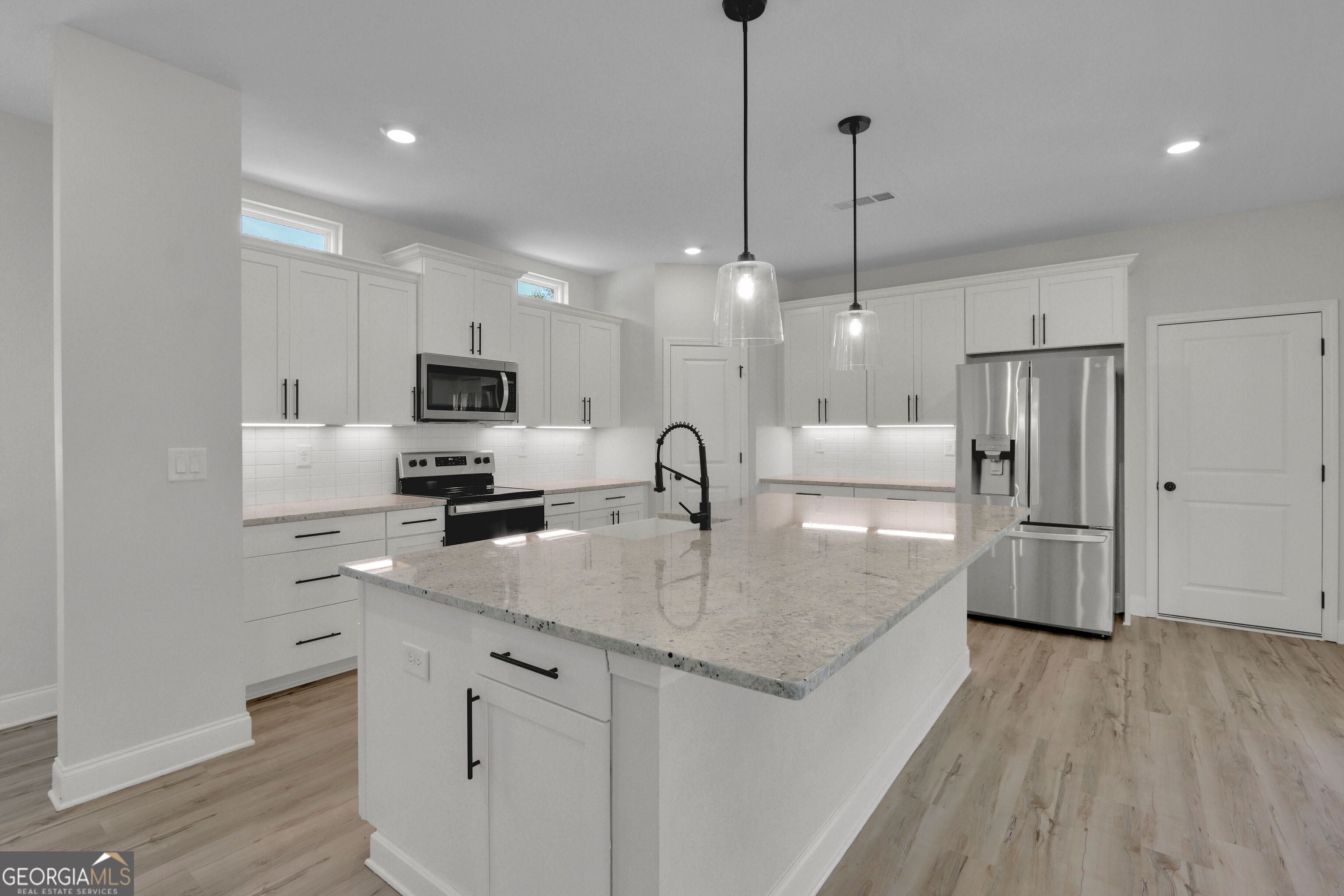 3088 Lantana WAY