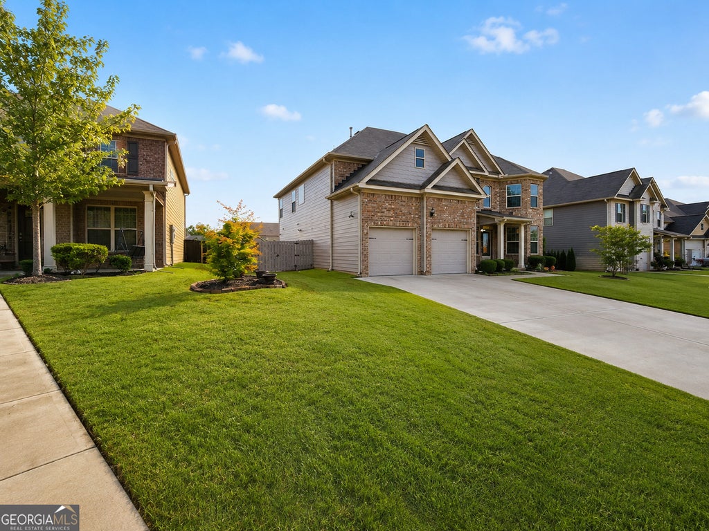 Photo of 195 ECHOLS Way, ACWORTH, GA 30101 (MLS # 10789549)
