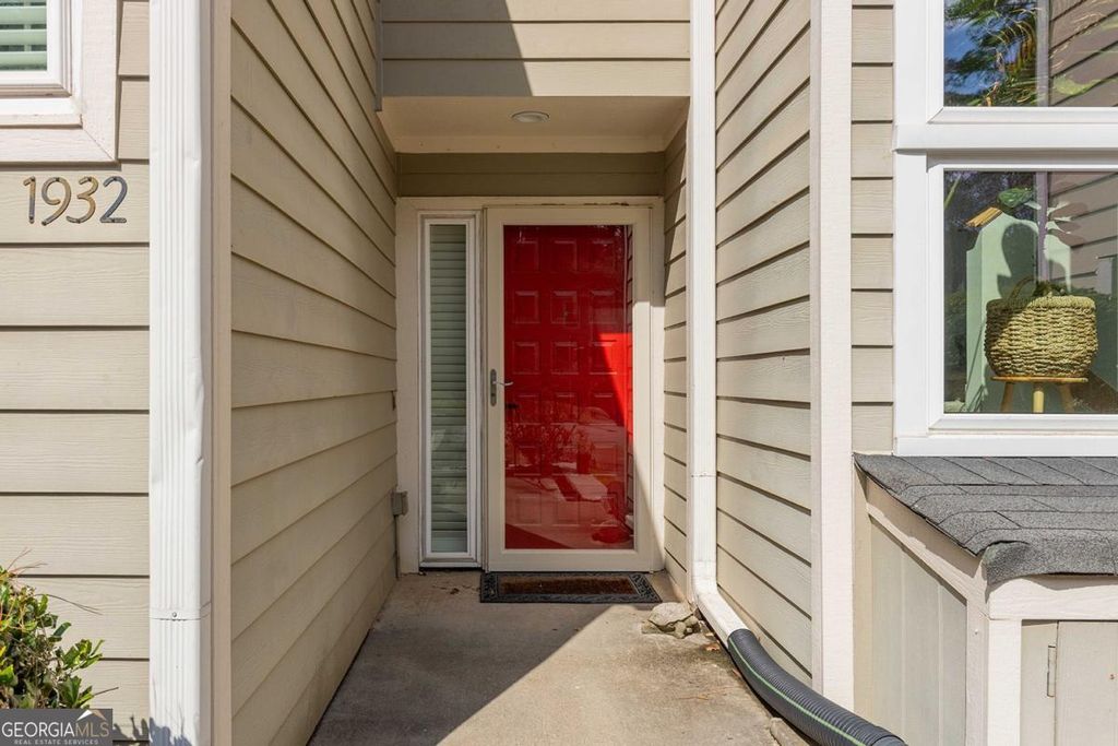 Photo of 1932 Variations Drive NE, Atlanta, GA 30329 (MLS # 10709886)