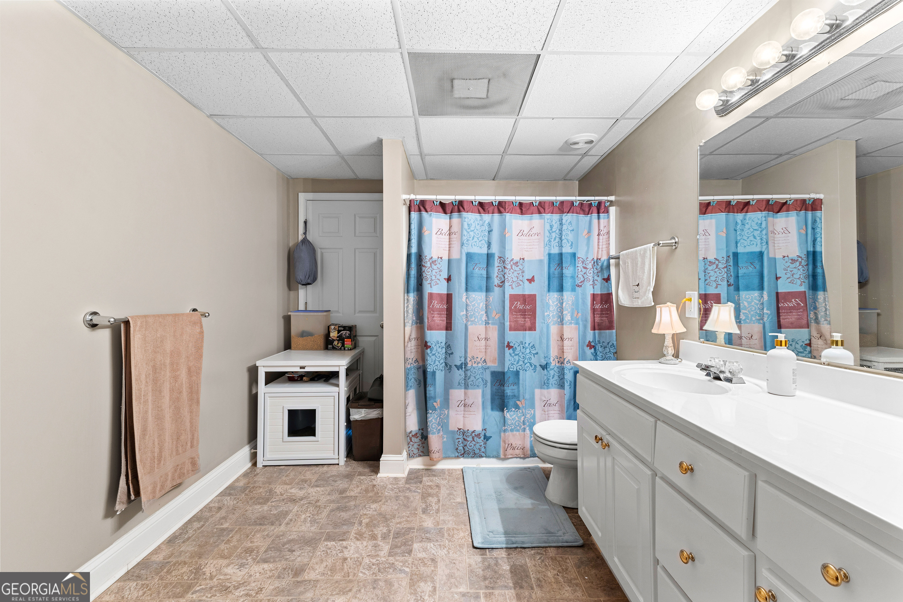 Sharpsburg, Georgia 30277, United States, 4 Bedrooms Bedrooms, ,4 BathroomsBathrooms,Residential,Active,242255