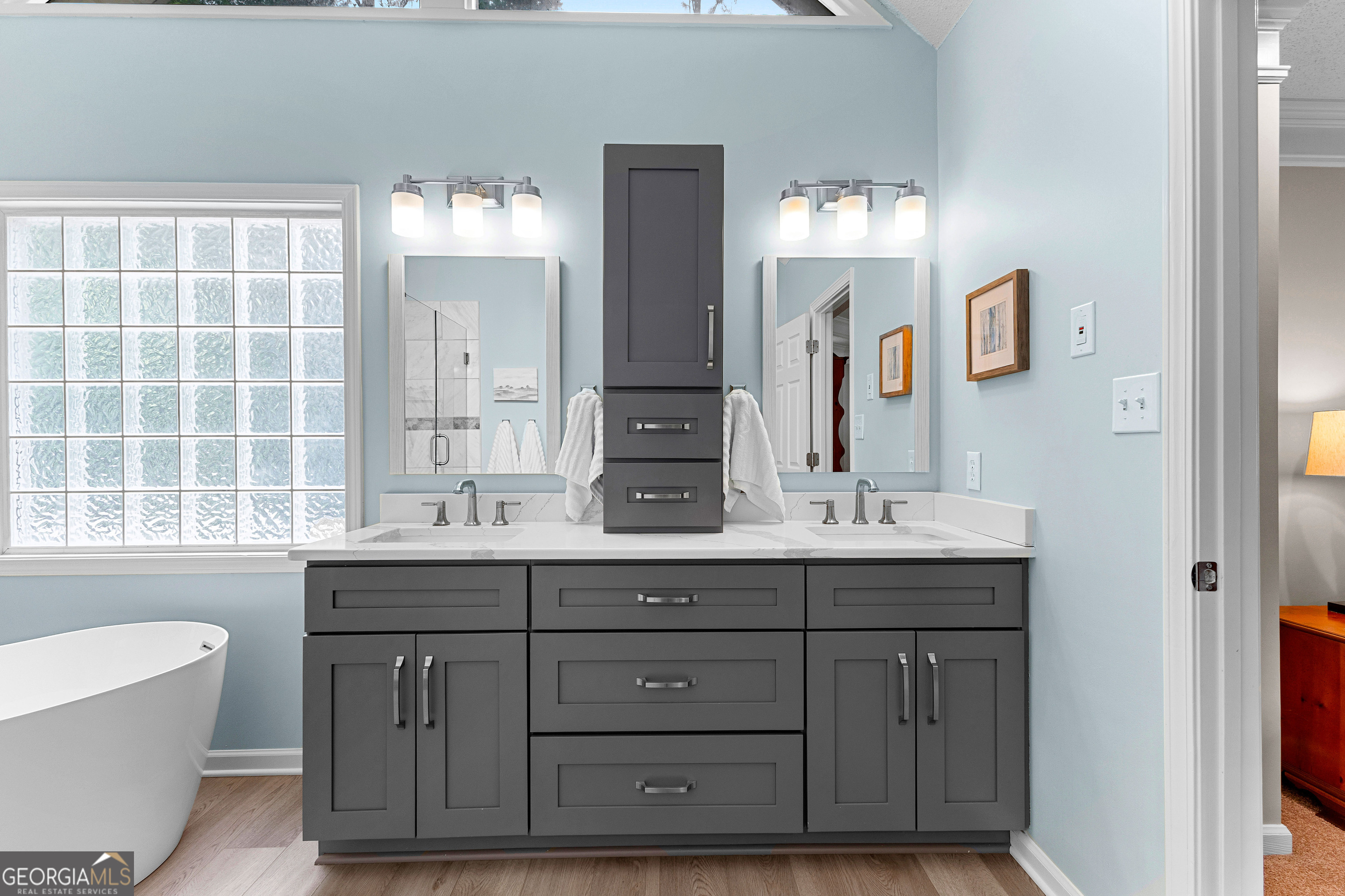 Sharpsburg, Georgia 30277, United States, 4 Bedrooms Bedrooms, ,4 BathroomsBathrooms,Residential,Active,242255