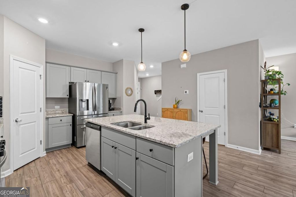 Photo of 2019 Lanier Harbor Point, Buford, GA 30518 (MLS # 10673246)