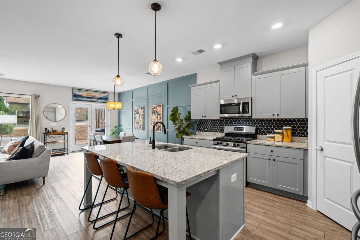 2019 Lanier Harbor PT