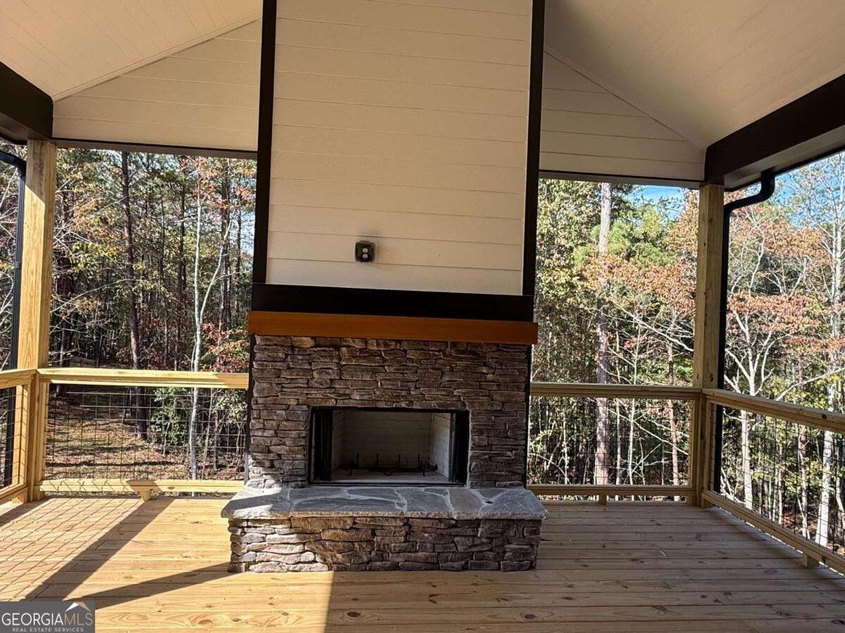 Hawks Crest - Residential