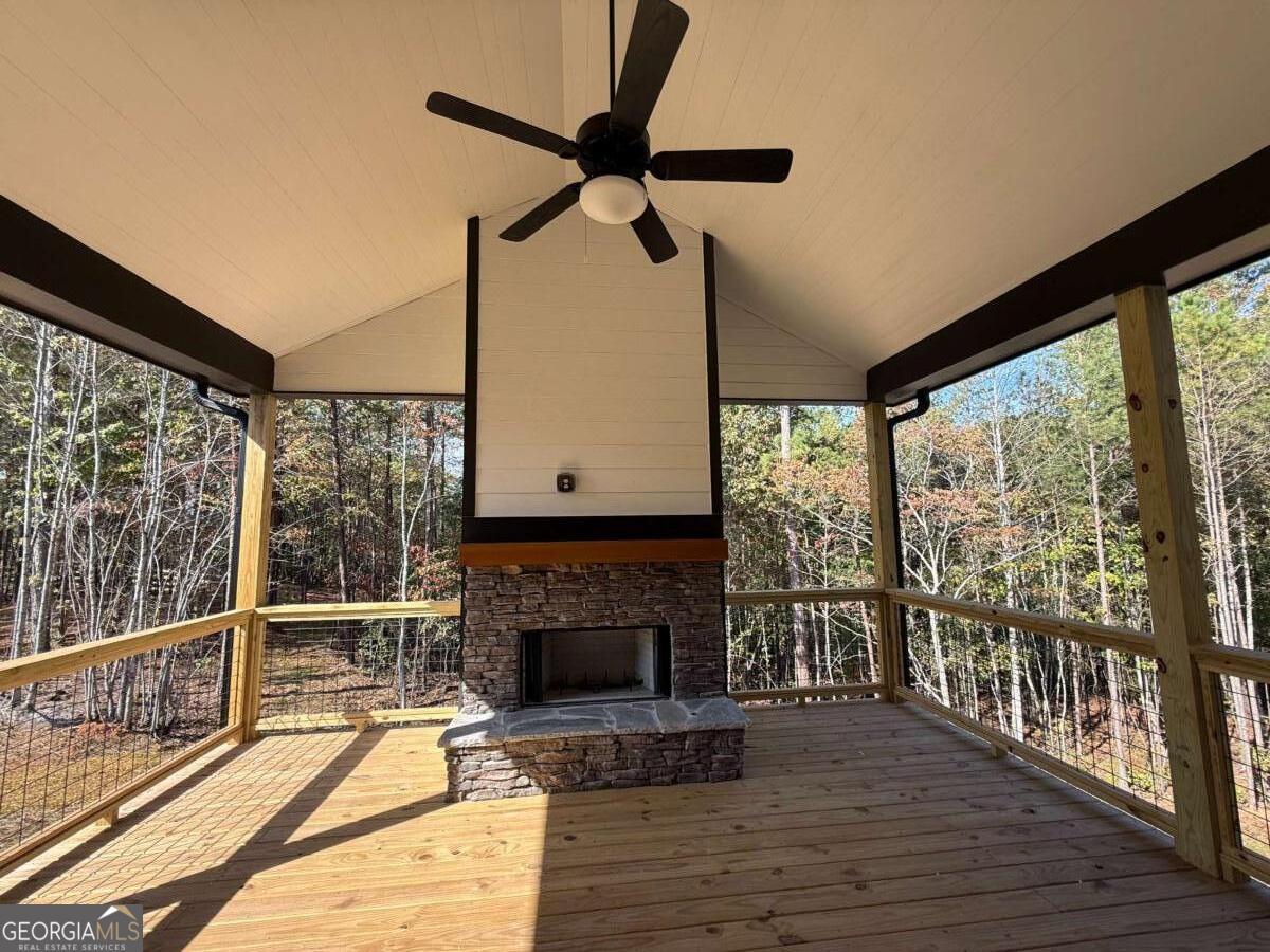 Hawks Crest - Residential