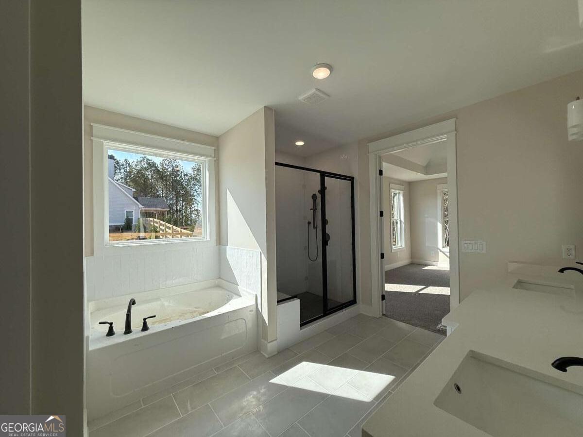 Hawks Crest - Residential