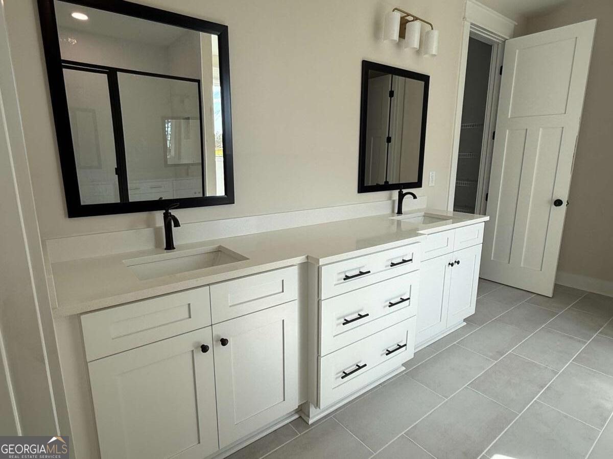 Hawks Crest - Residential