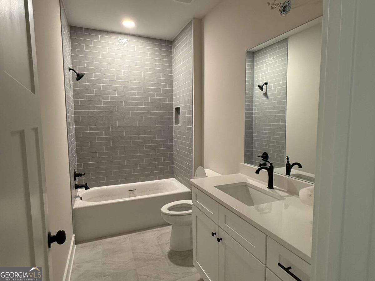 Hawks Crest - Residential