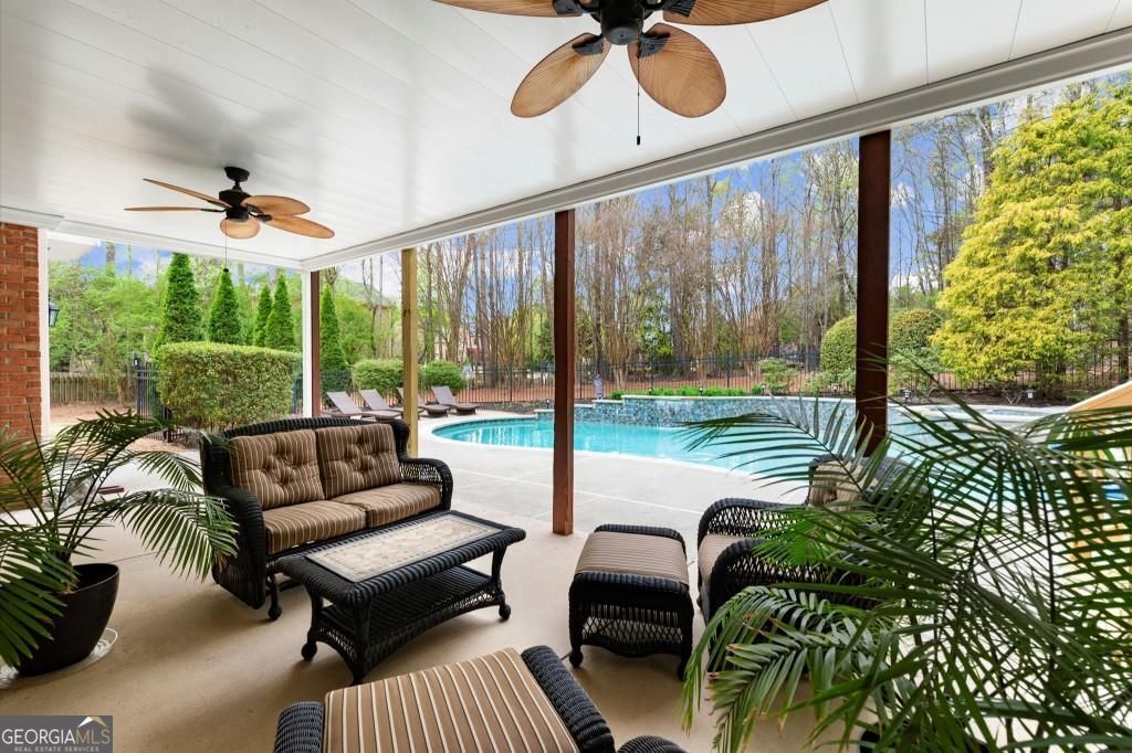 Milton, Georgia 30004, United States, 5 Bedrooms Bedrooms, ,5 BathroomsBathrooms,Residential,Pending,107989