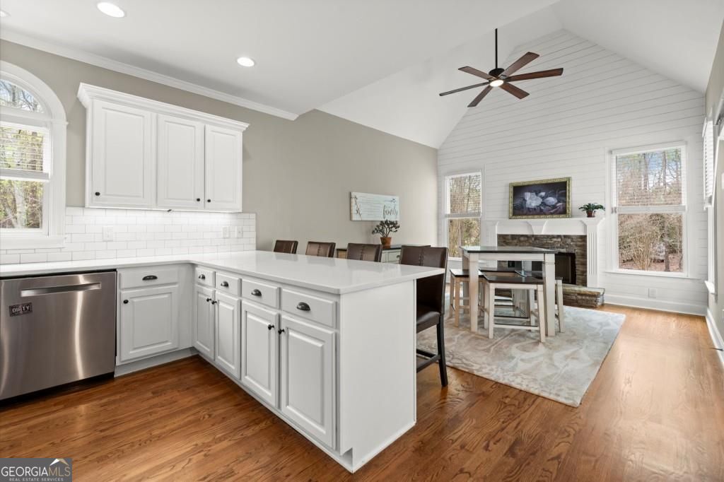 Milton, Georgia 30004, United States, 5 Bedrooms Bedrooms, ,5 BathroomsBathrooms,Residential,Pending,107989