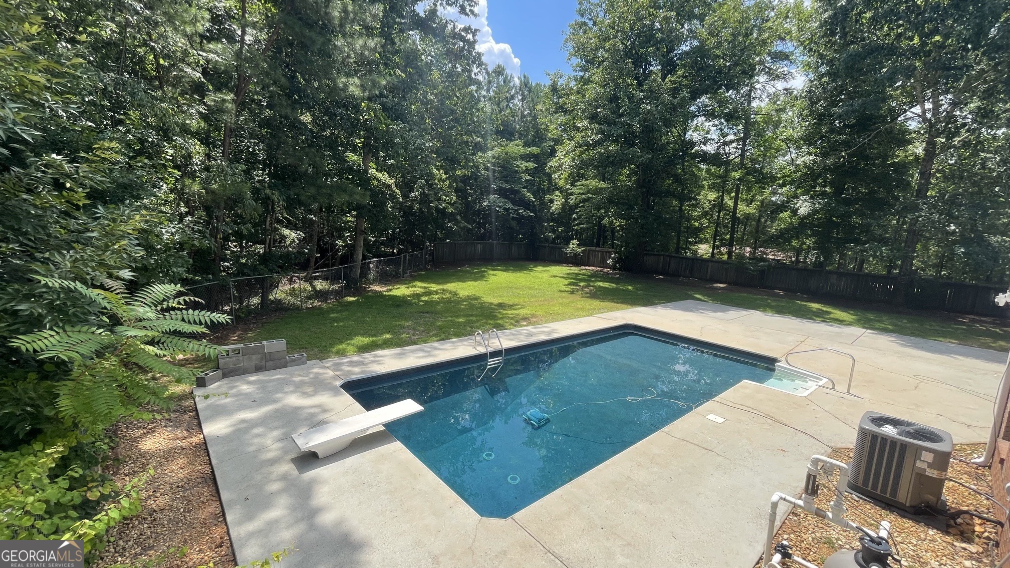 345 Brinkley RD