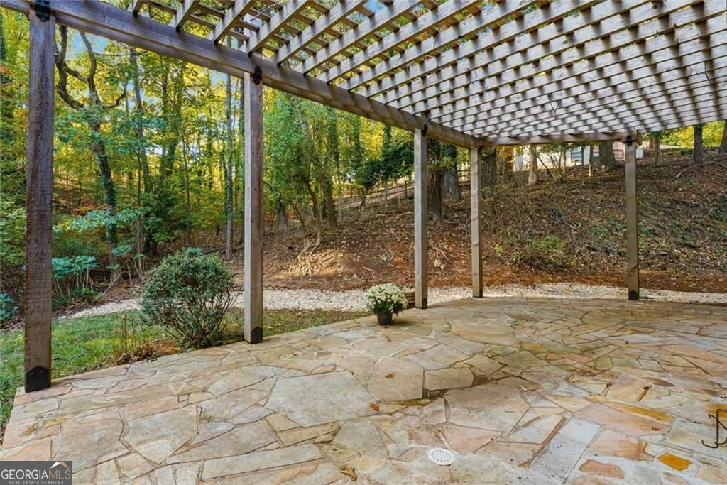 Huntcliff - Residential