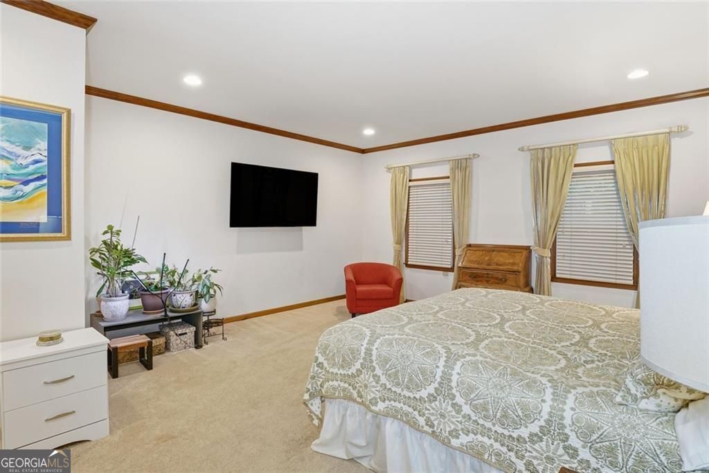 Huntcliff - Residential