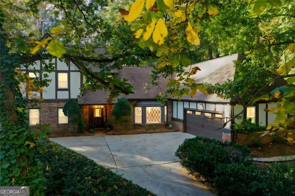 Huntcliff - Residential