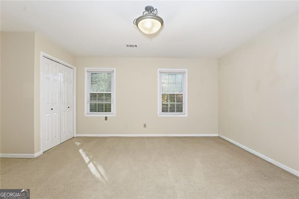 Huntcliff - Residential