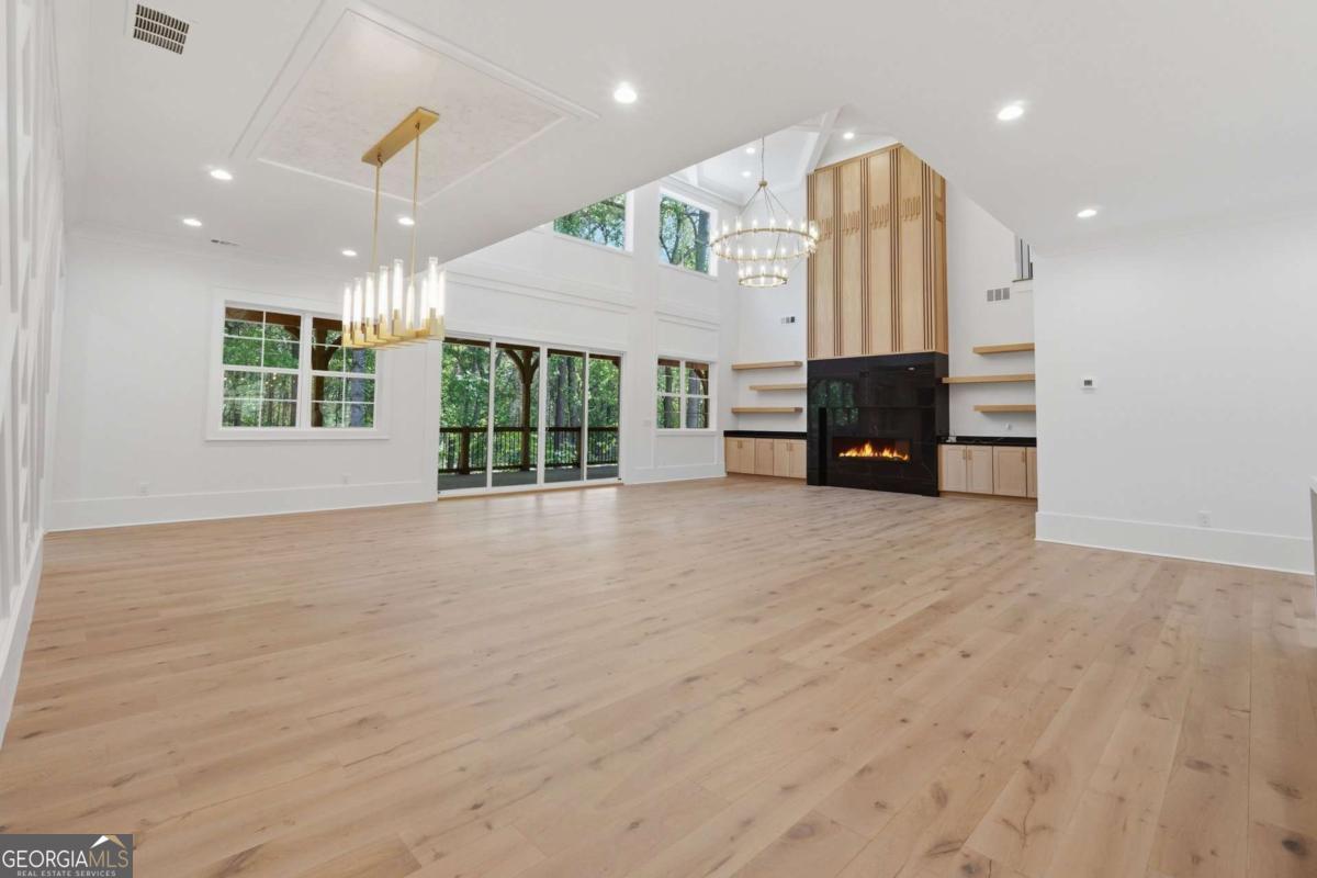 3903 Indian Shoals RD SE