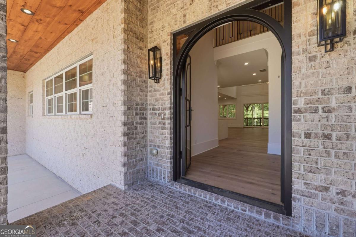 3903 Indian Shoals RD SE