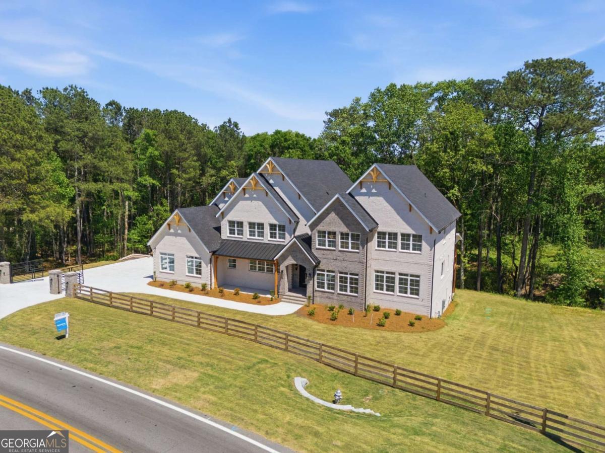 3903 Indian Shoals RD SE