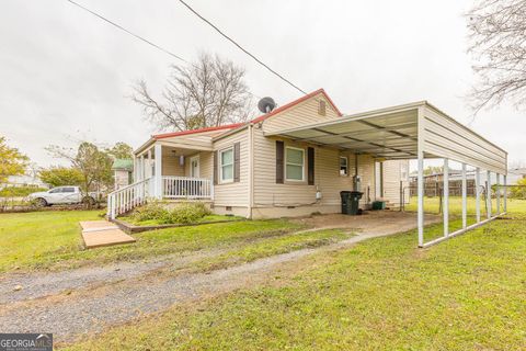 A home in Fort Oglethorpe