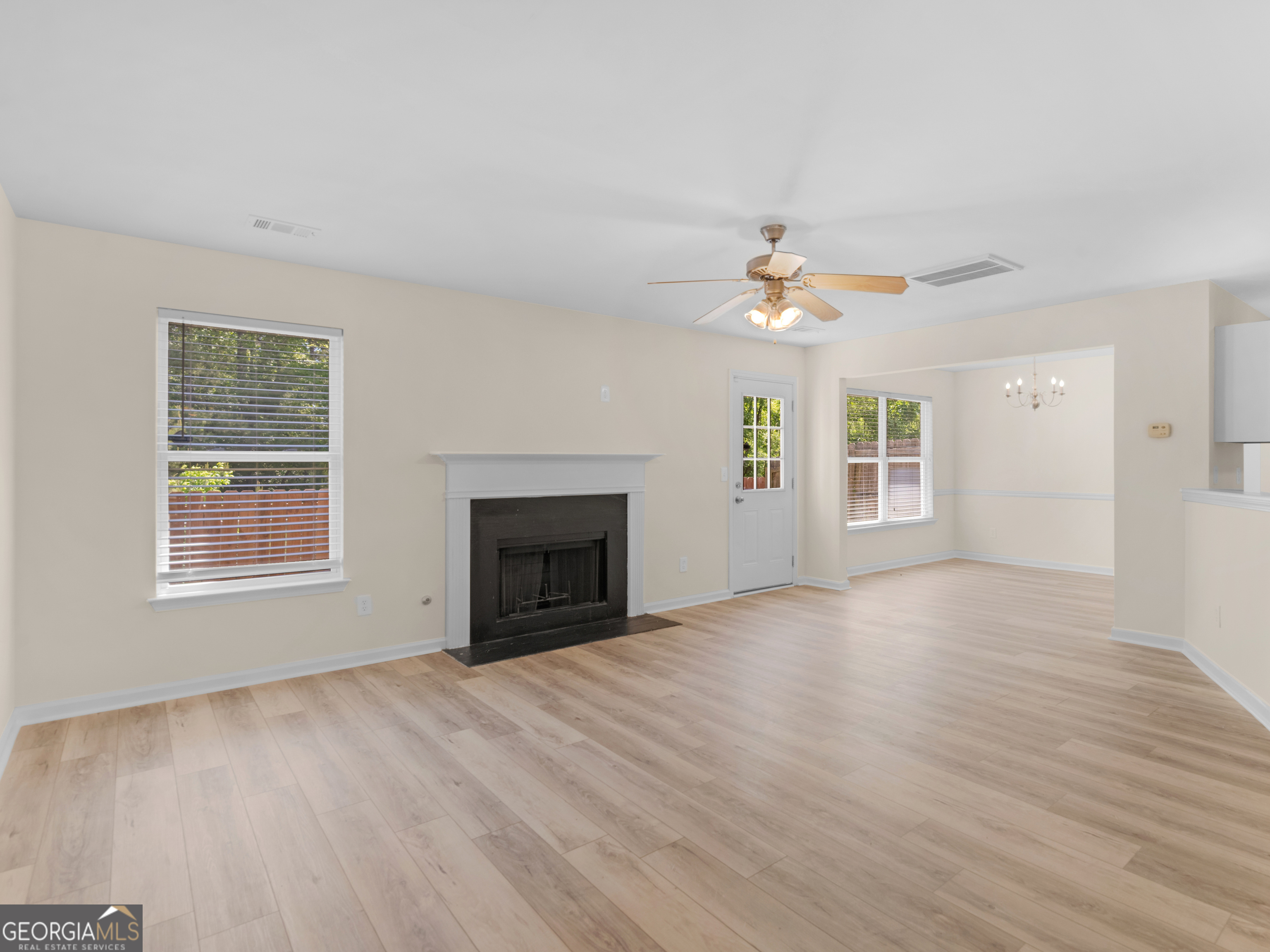 7228 Mountain Laurel WAY