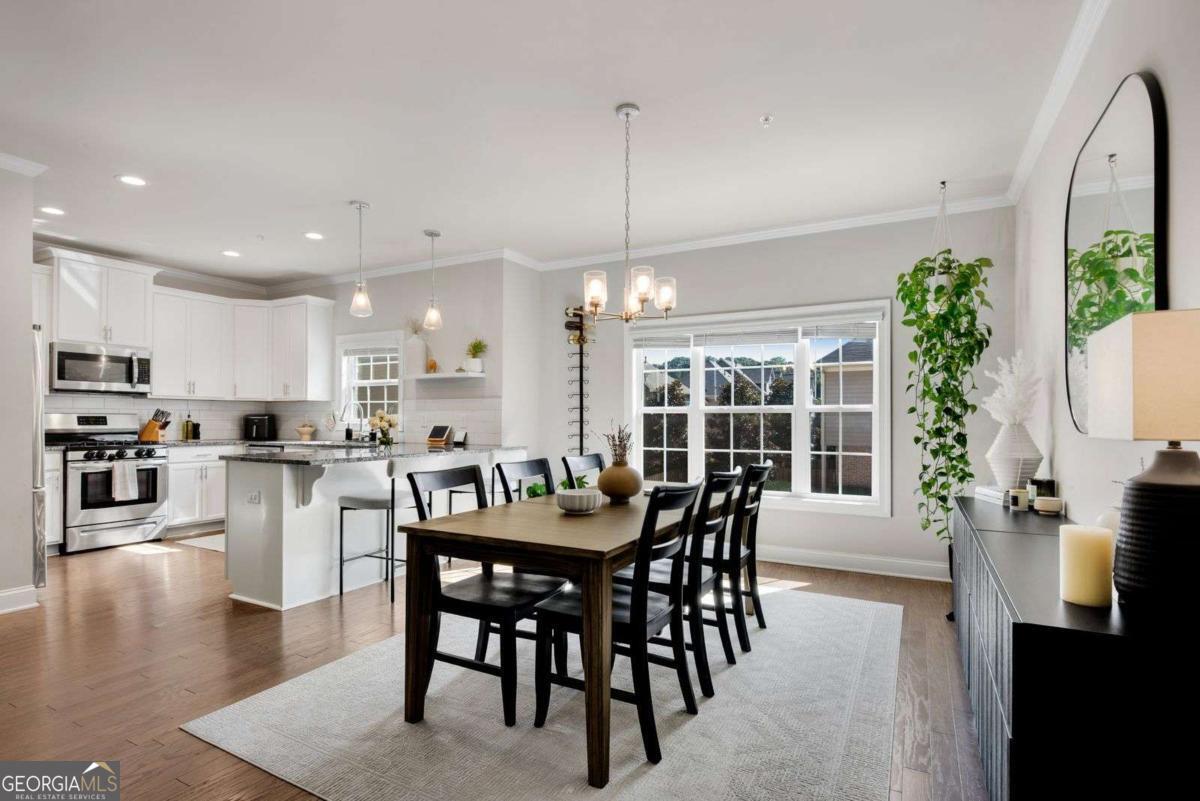 1402 Glen Ivy