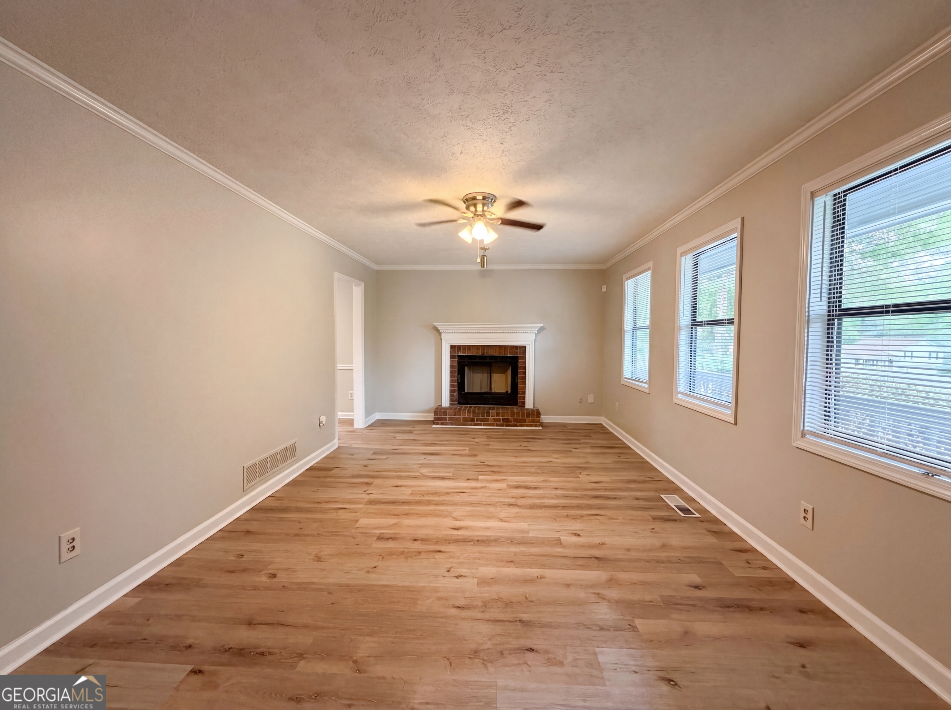 3193 Pinto DR
