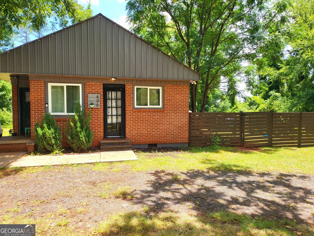 Photo of 406 Pinelea Road, Griffin, GA 30223 (MLS # 10785250)