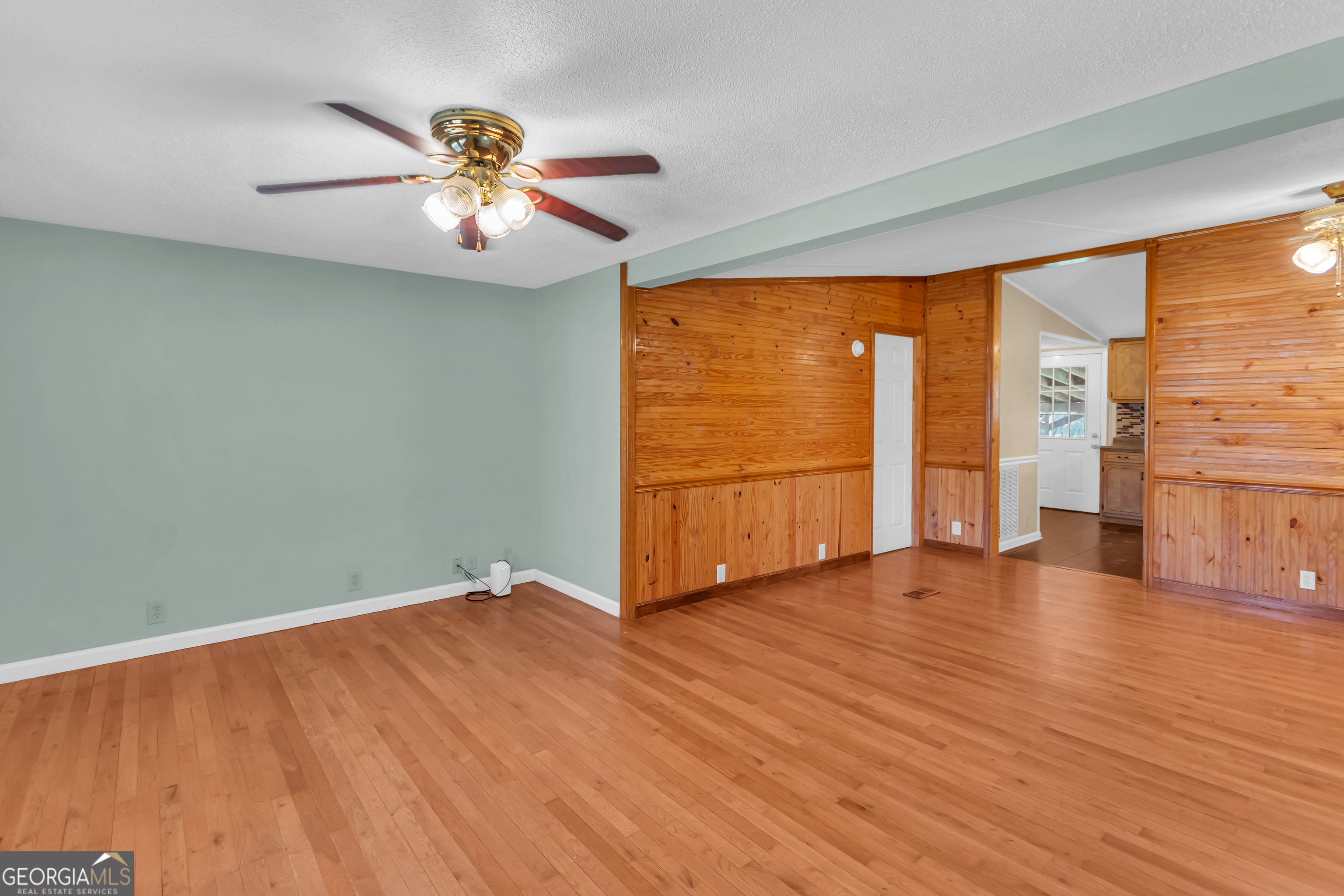 81 Abney DR