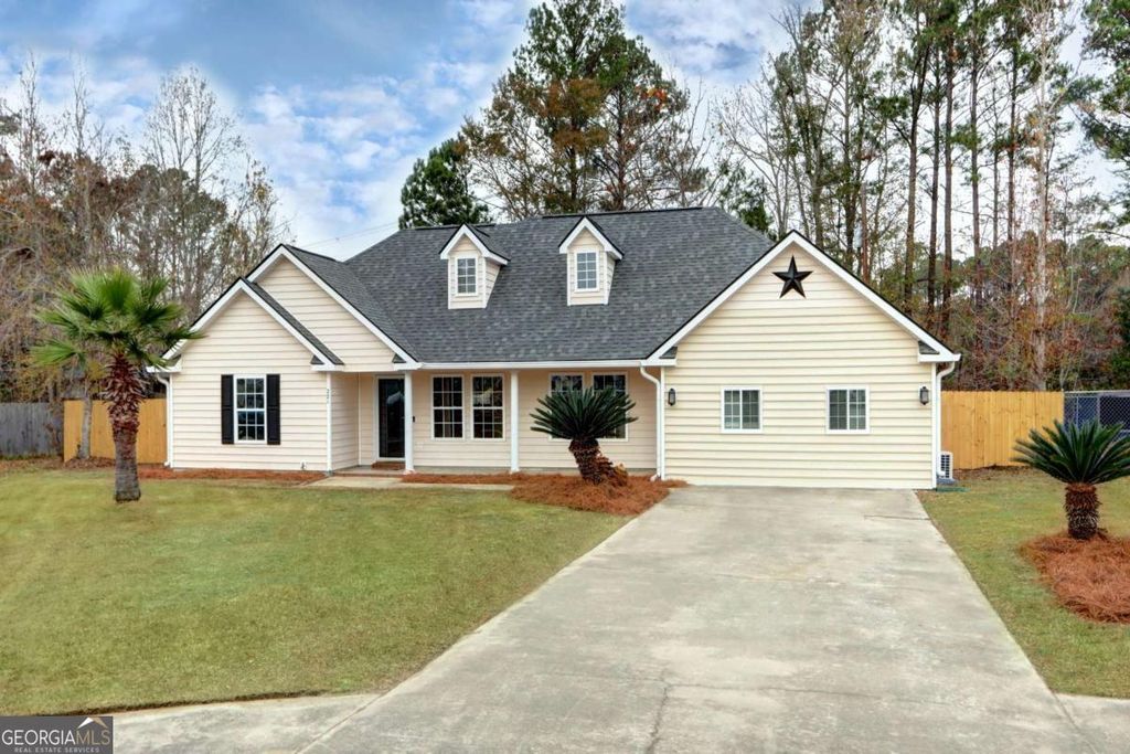 Photo of 221 Oakwood Court, Rincon, GA 31326 (MLS # 10654420)