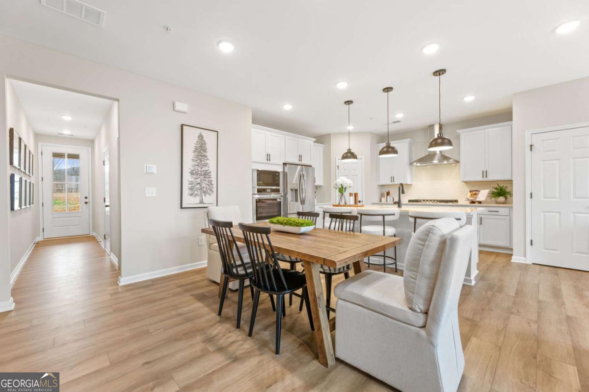 6175 Molo LN 665