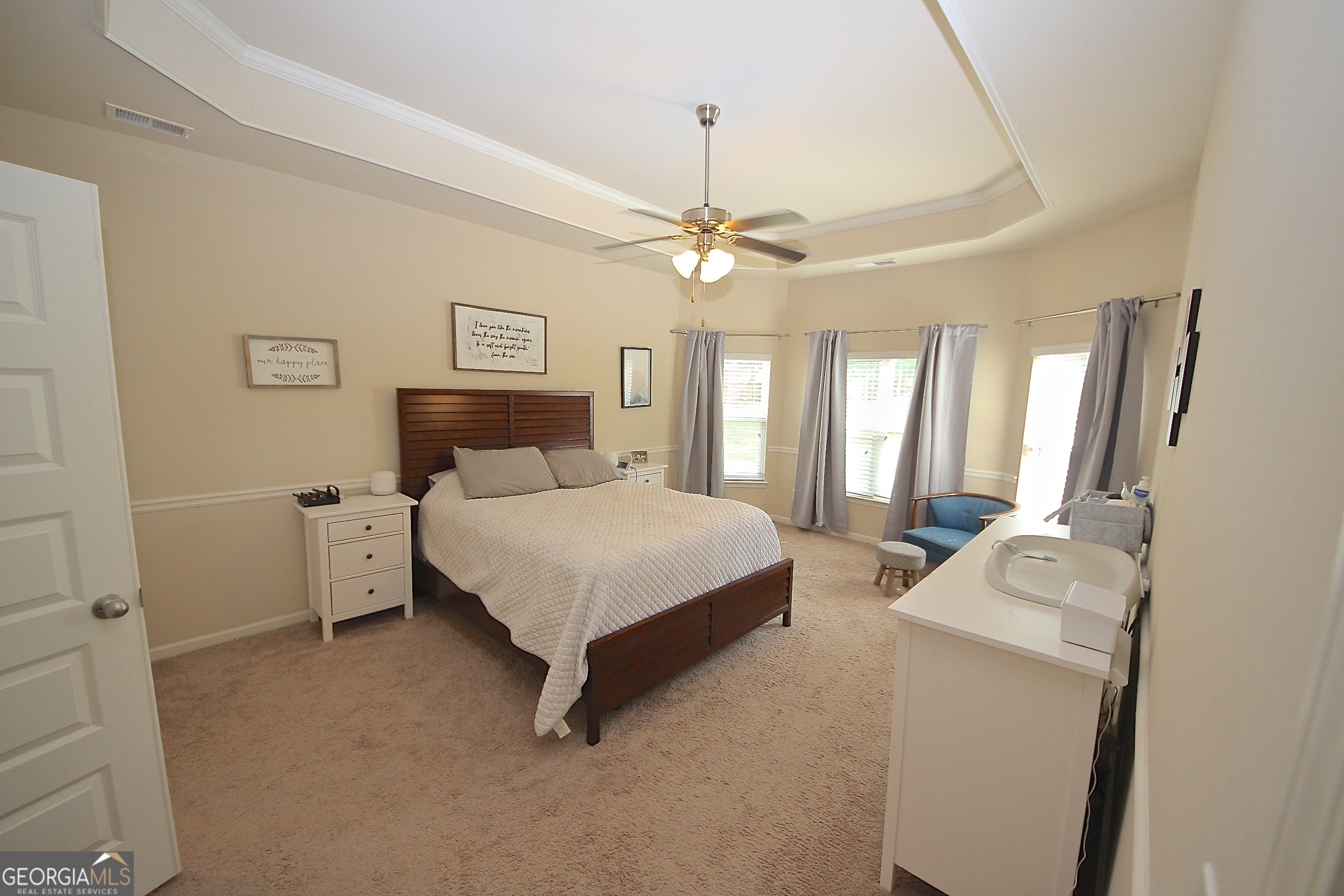 Senoia, Georgia 30276, United States, 4 Bedrooms Bedrooms, ,4 BathroomsBathrooms,Residential,Active,23605