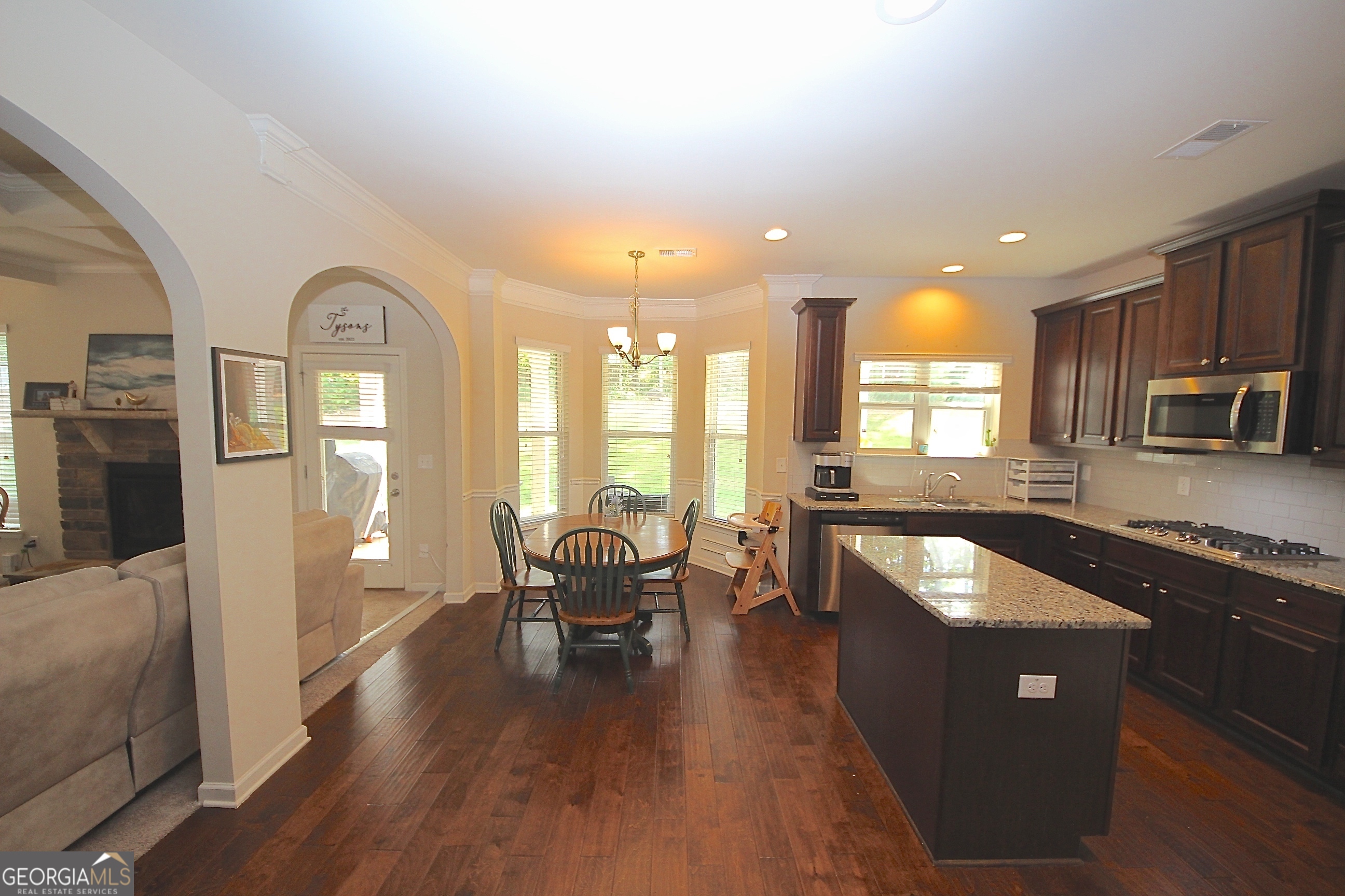 Senoia, Georgia 30276, United States, 4 Bedrooms Bedrooms, ,4 BathroomsBathrooms,Residential,Active,23605