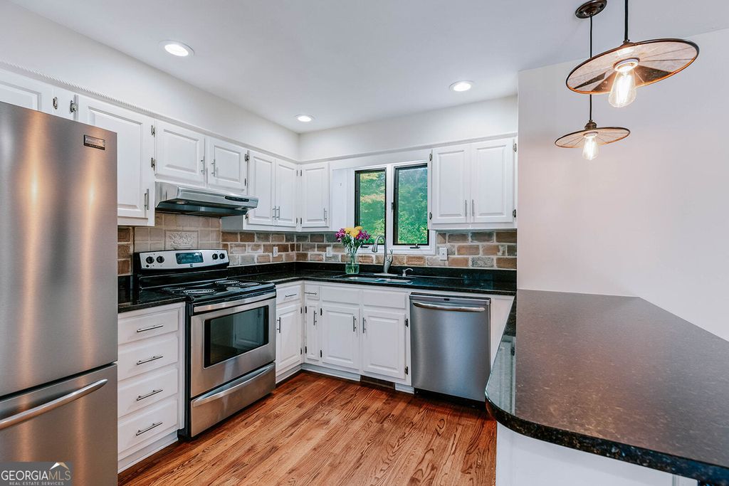 Photo of 4470 B Clark Road, Gainesville, GA 30506 (MLS # 10797461)