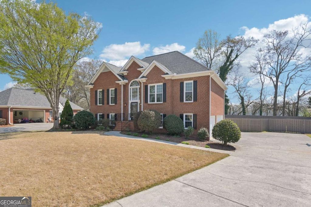 Photo of 26 Hampton Lane, Cartersville, GA 30120 (MLS # 10718081)