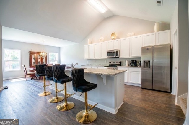 398 Grand Oaks AVE
