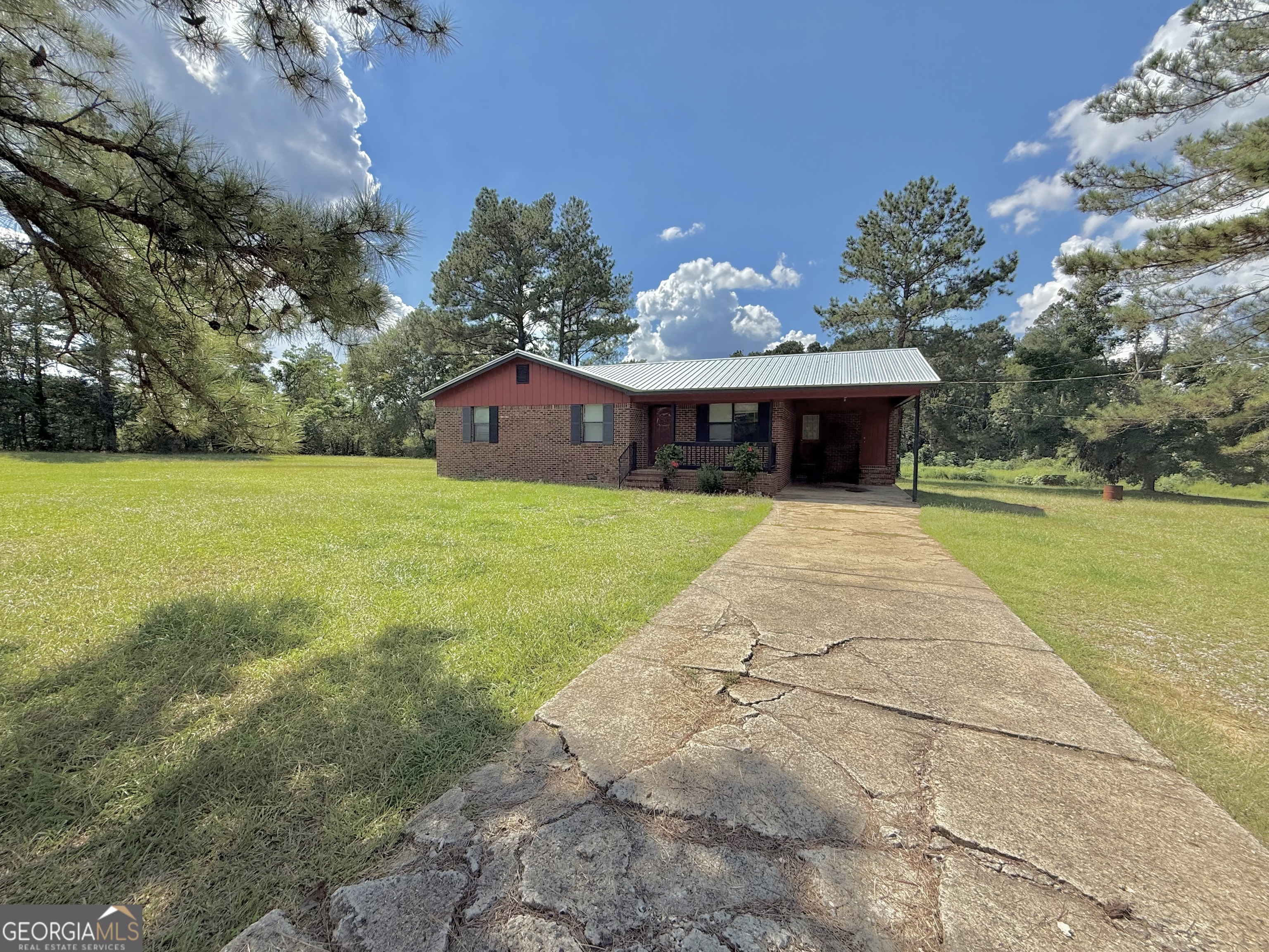 1490 N HWY 319