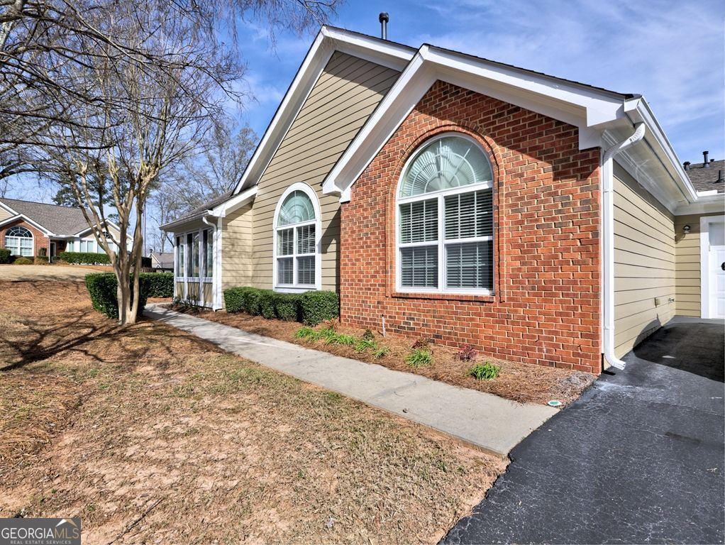 THE VINTAGE CLUB - Residential