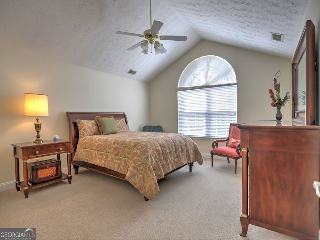 THE VINTAGE CLUB - Residential