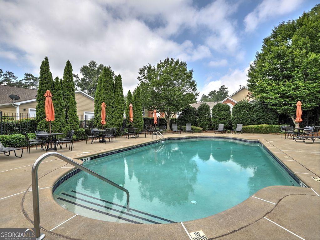 THE VINTAGE CLUB - Residential