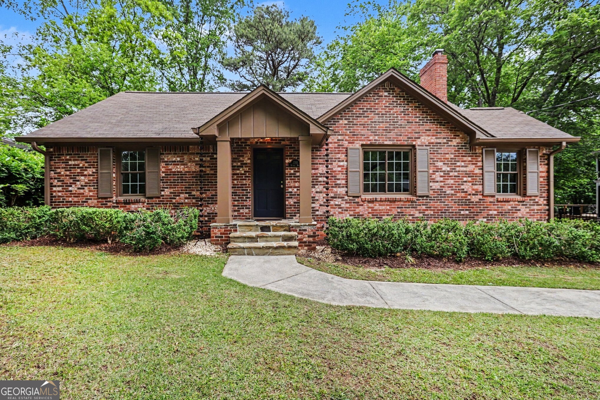 1793 Frazier RD