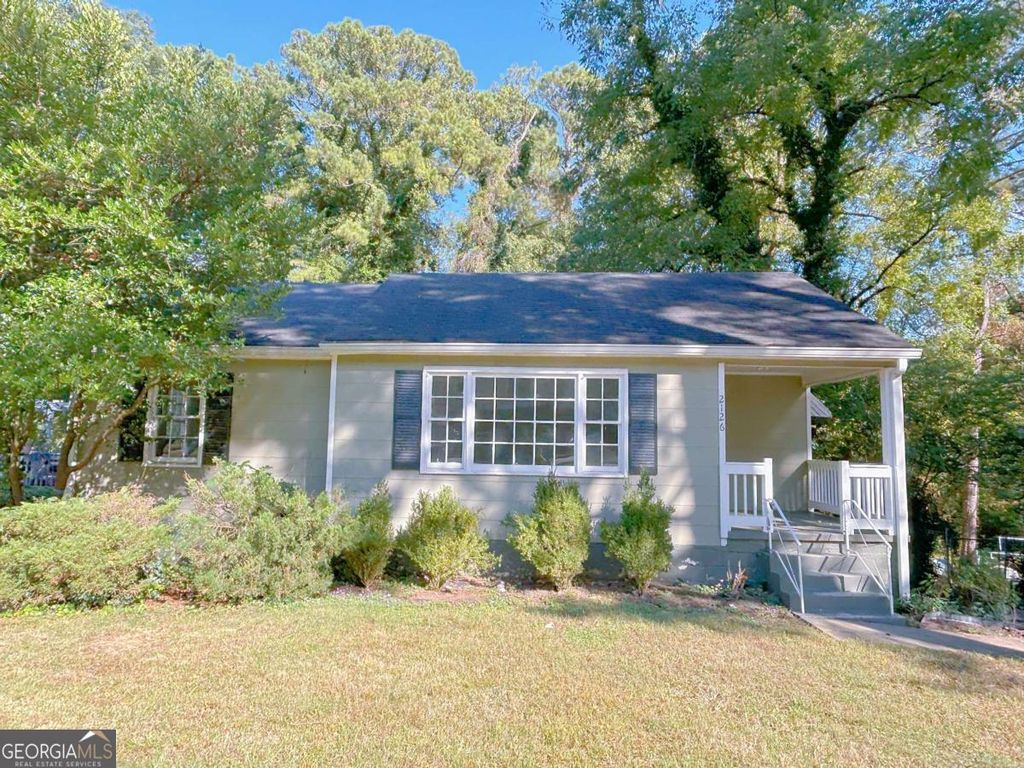 Photo of 2126 Ivydale Street, Atlanta, GA 30344 (MLS # 10715172)
