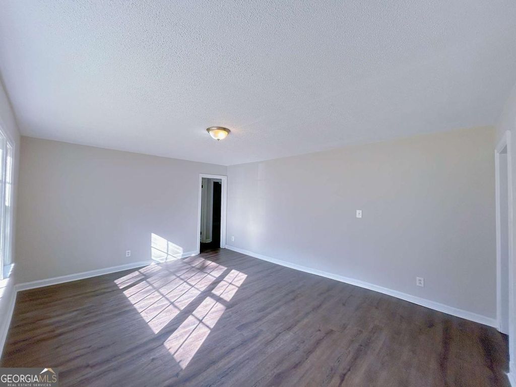 Photo of 2126 Ivydale Street, Atlanta, GA 30344 (MLS # 10715172)