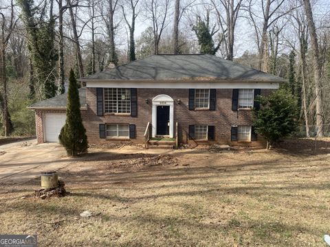 Photo of 4404 Cedar Ridge Trail, Stone Mountain, GA 30083 (MLS # 10775208)