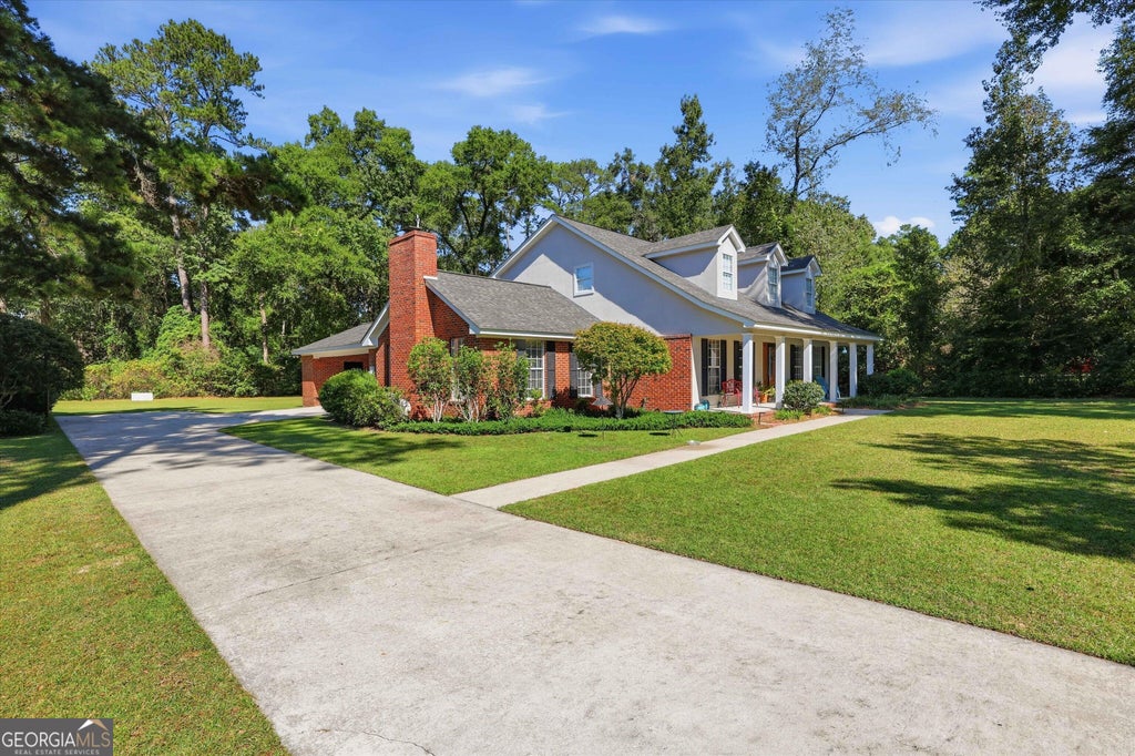 Photo of 802 Holly Springs Drive, Thomasville, GA 31792 (MLS # 10878785)