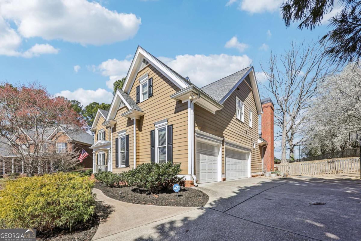 315 Riley View CT
