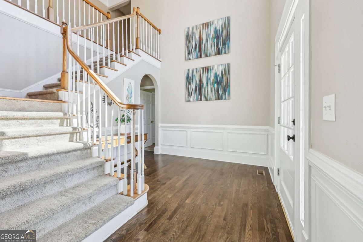 315 Riley View CT