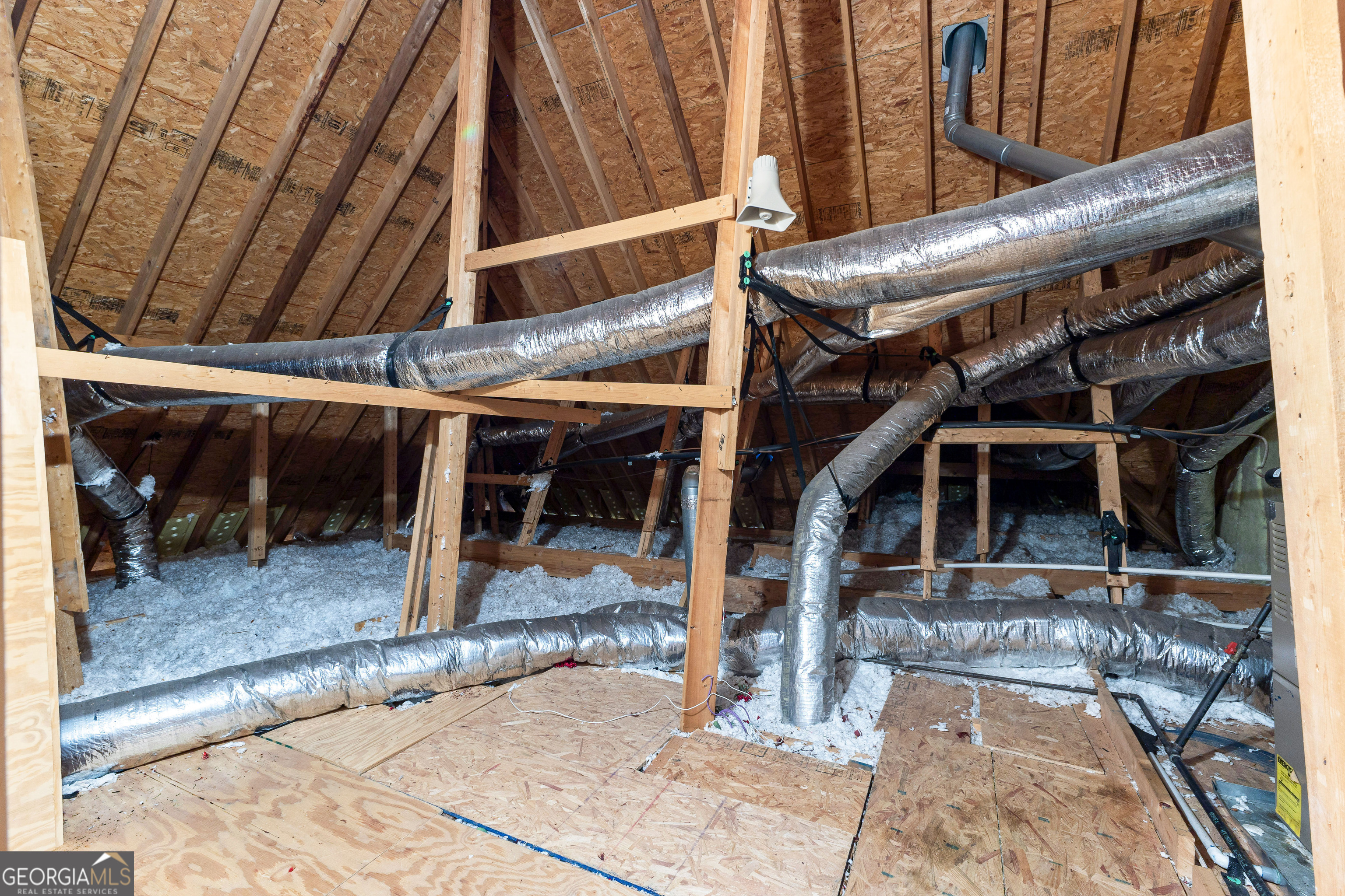 Sharpsburg, Georgia 30277, United States, 3 Bedrooms Bedrooms, ,3 BathroomsBathrooms,Residential,Active,140478